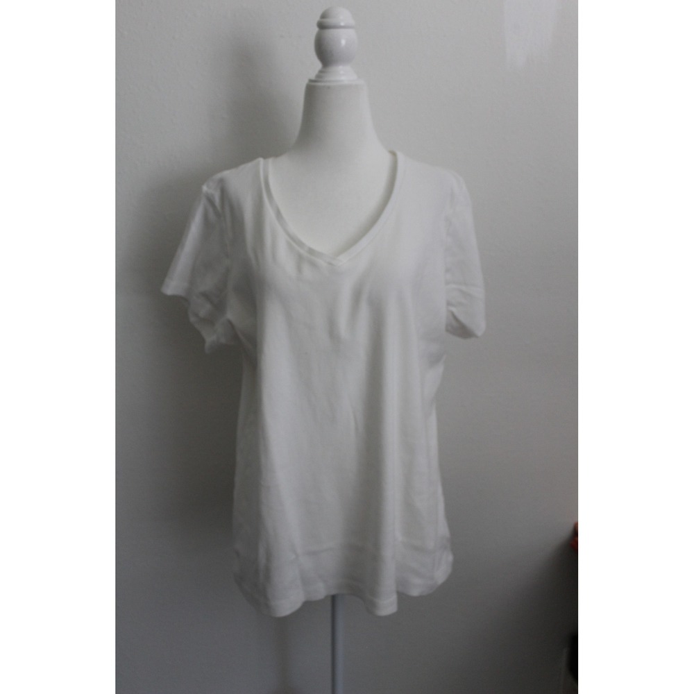 St Johns Bay Womens 1X White V-Neck Short Sleeve 100% Cotton T-Shirt